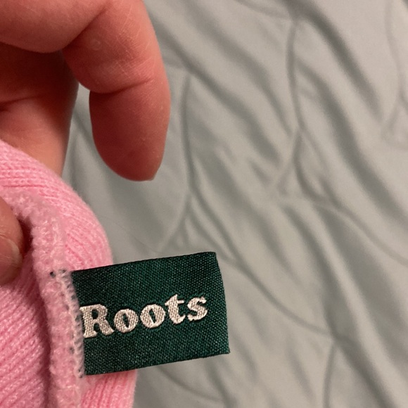 Roots pink toque - Picture 4 of 4
